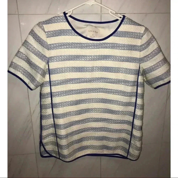 Line & Dot Top - Picture 1 of 2